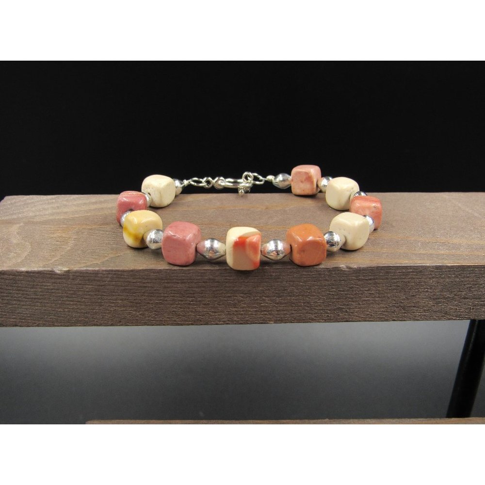 7" Silver Tone Earth Tone Cube Stone Bracelet Vintage Elegant Beautiful Everyday